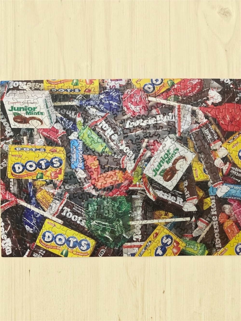 Masterpieces Tootsie Roll 1000 Piece Jigsaw Puzzle Having Fun 1 Piece At A Time - Picture 4 of 6